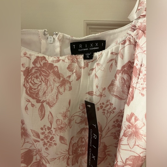 trixxi clothing company women’s cottagecore floral mini wrap dress NWT - Picture 2 of 3